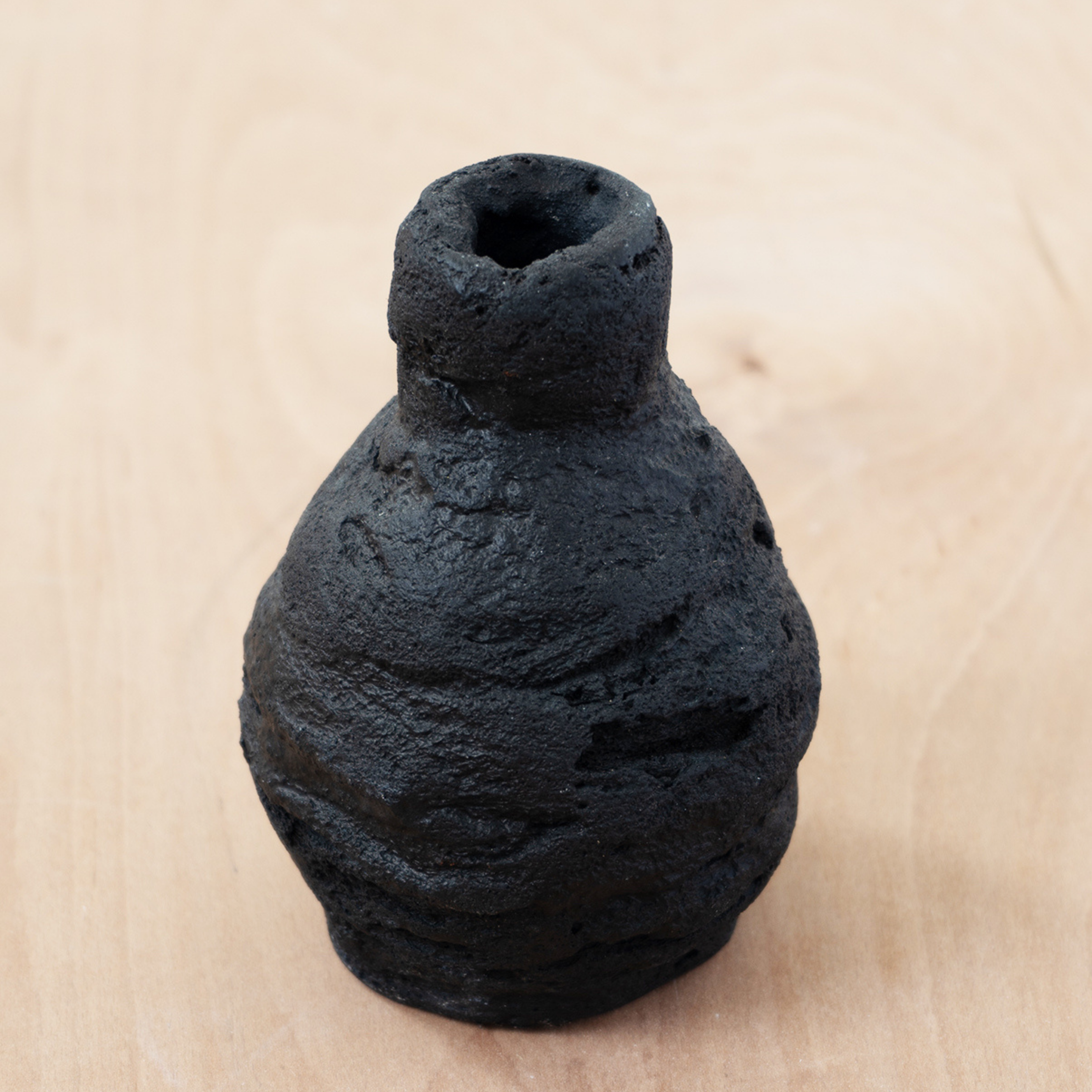 Black Woollyback Vase small